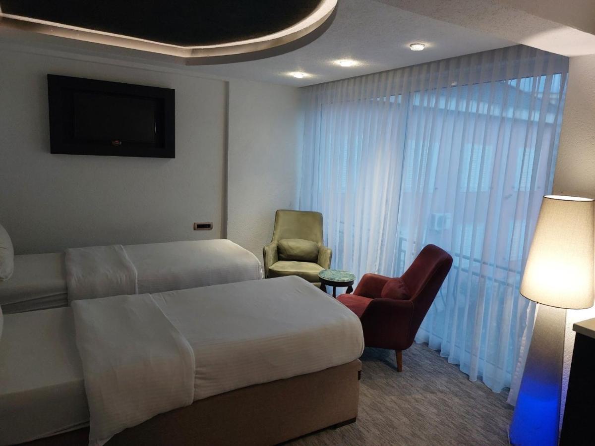 Hotel Ideal Podgorica Esterno foto