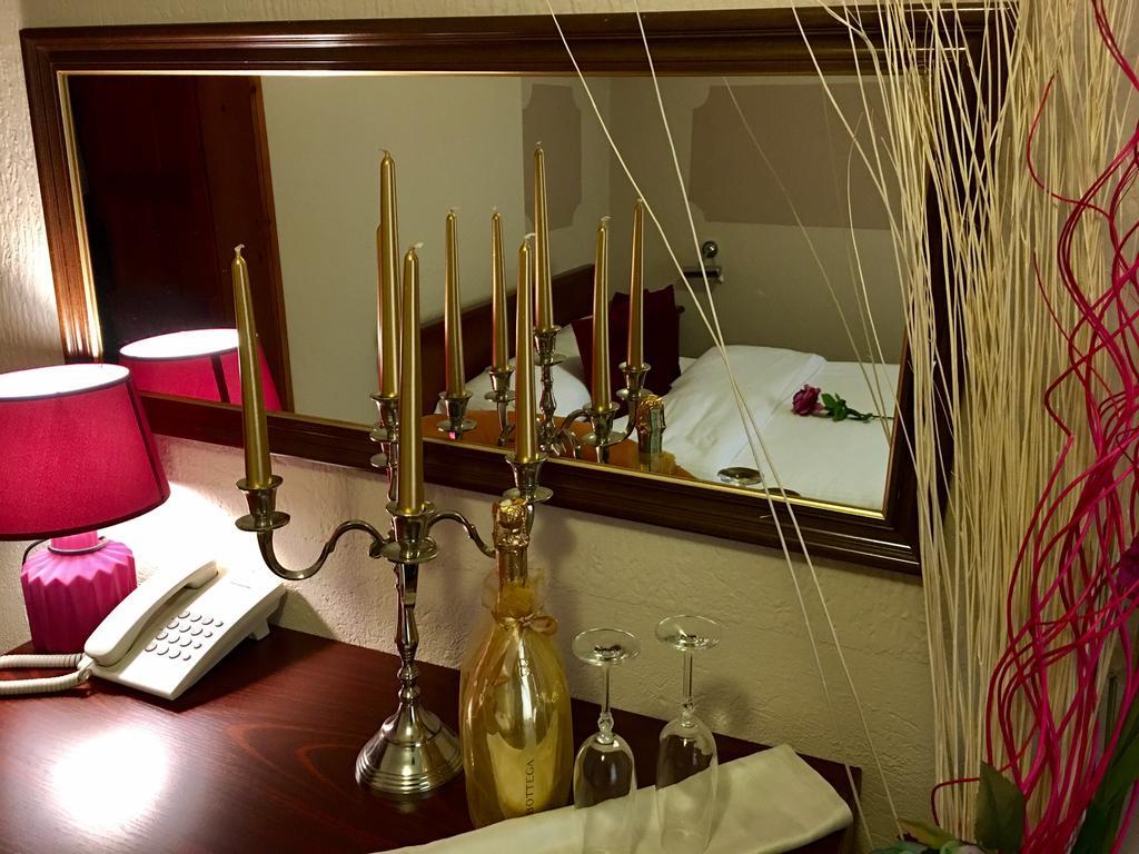 Hotel Ideal Podgorica Esterno foto