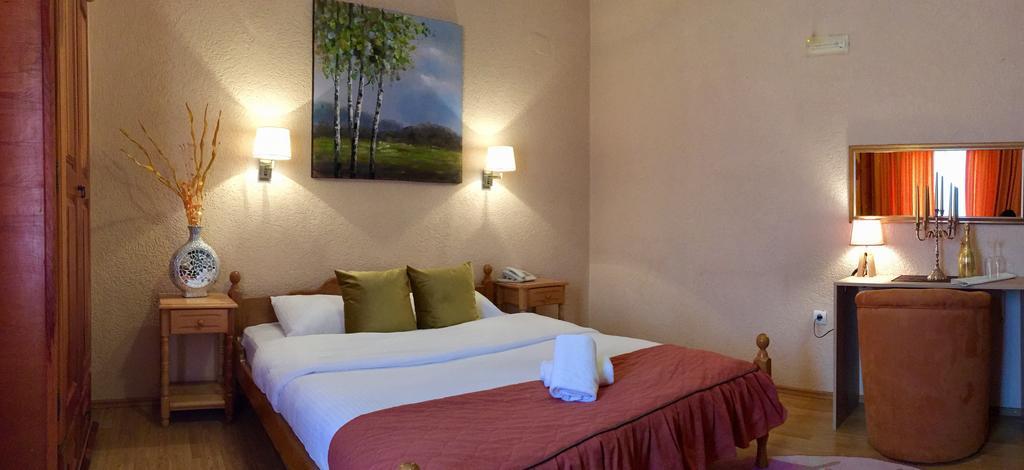 Hotel Ideal Podgorica Esterno foto