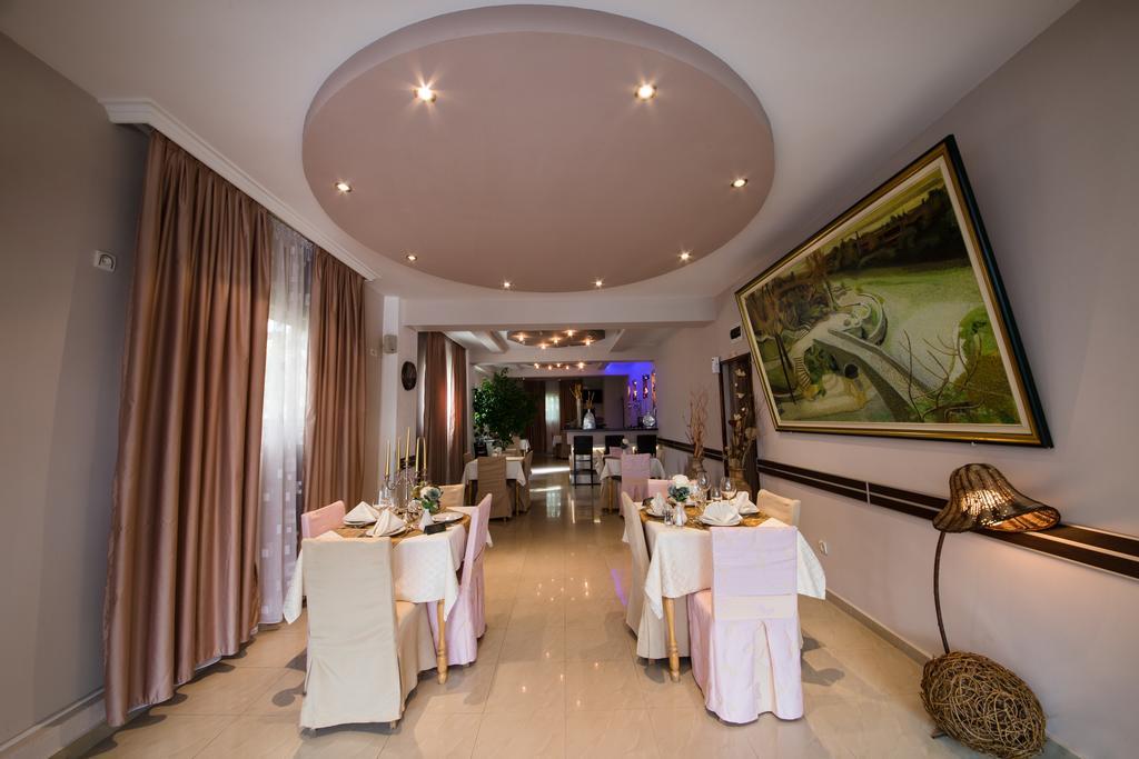 Hotel Ideal Podgorica Esterno foto