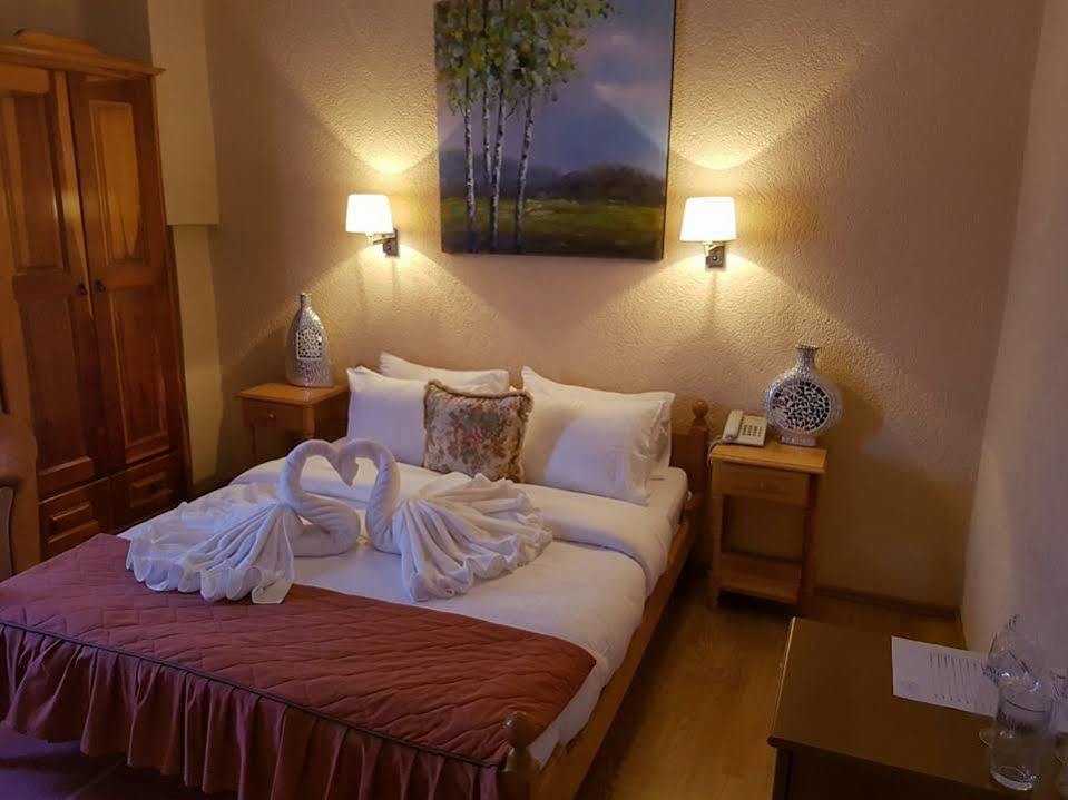 Hotel Ideal Podgorica Esterno foto