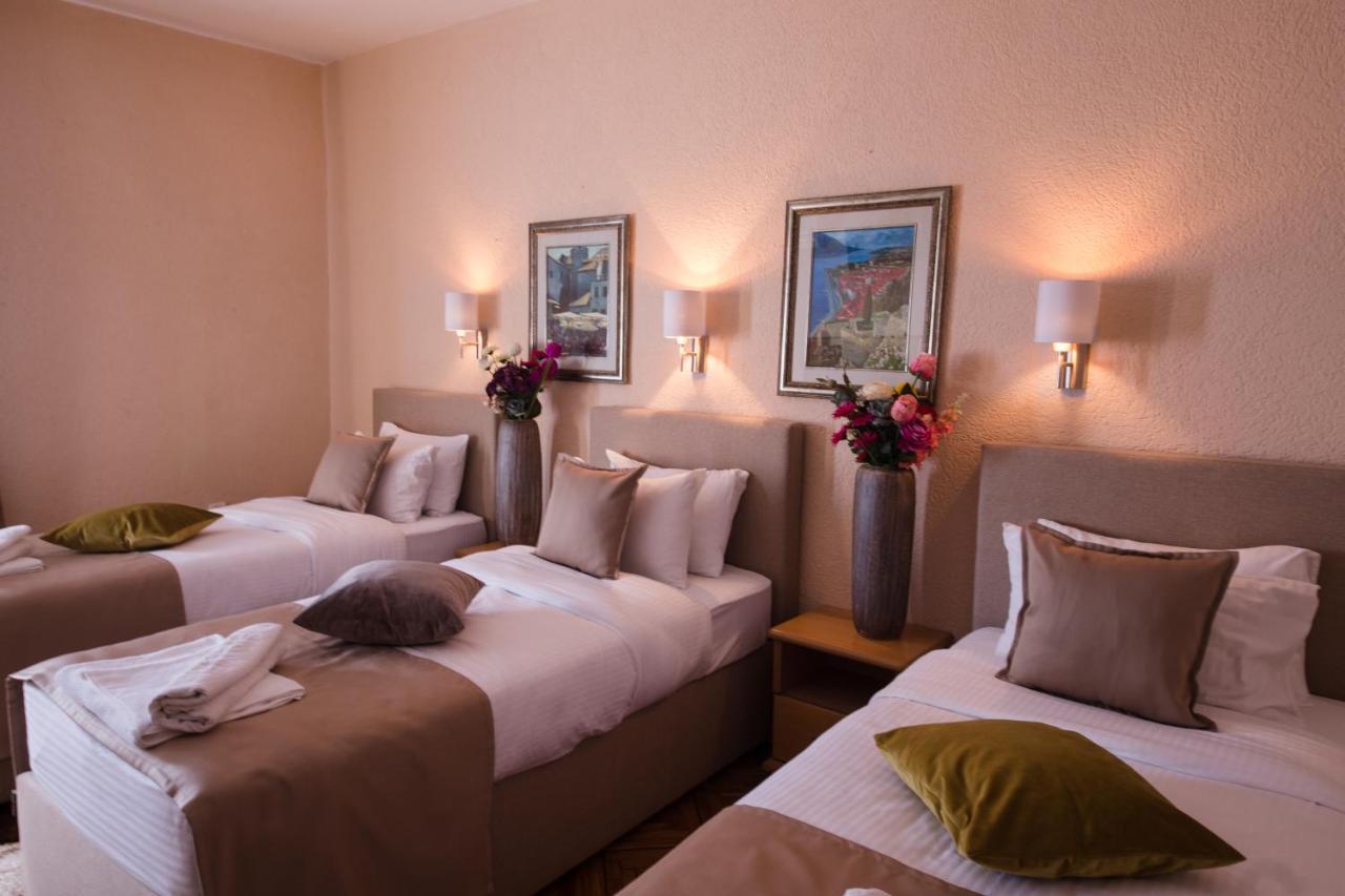 Hotel Ideal Podgorica Esterno foto
